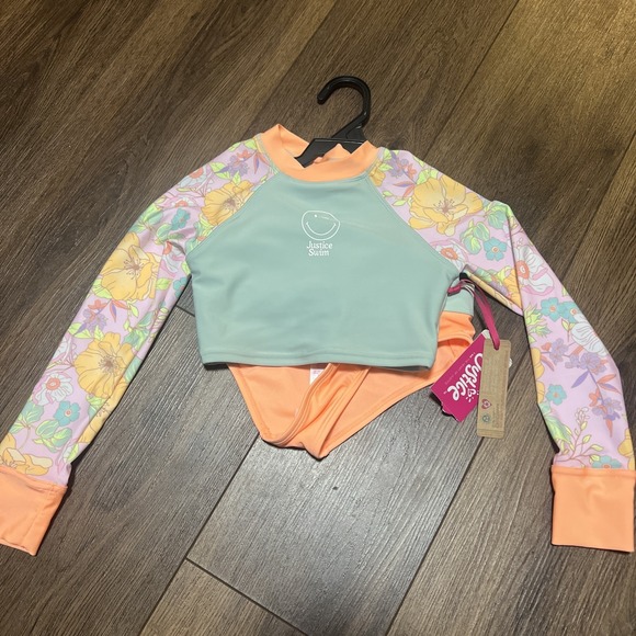 justice swim 2 pcs size 5/6 Long Sleeve - Picture 1 of 4